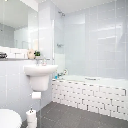 Stylish 2 Bed Flat In Heart Of Cardiff City Centre Exterior photo