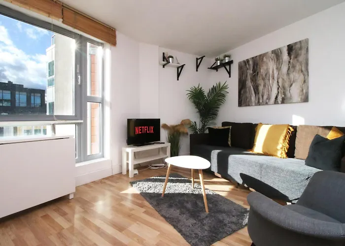 Stylish 2 Bed Flat In Heart Of Cardiff City Centre