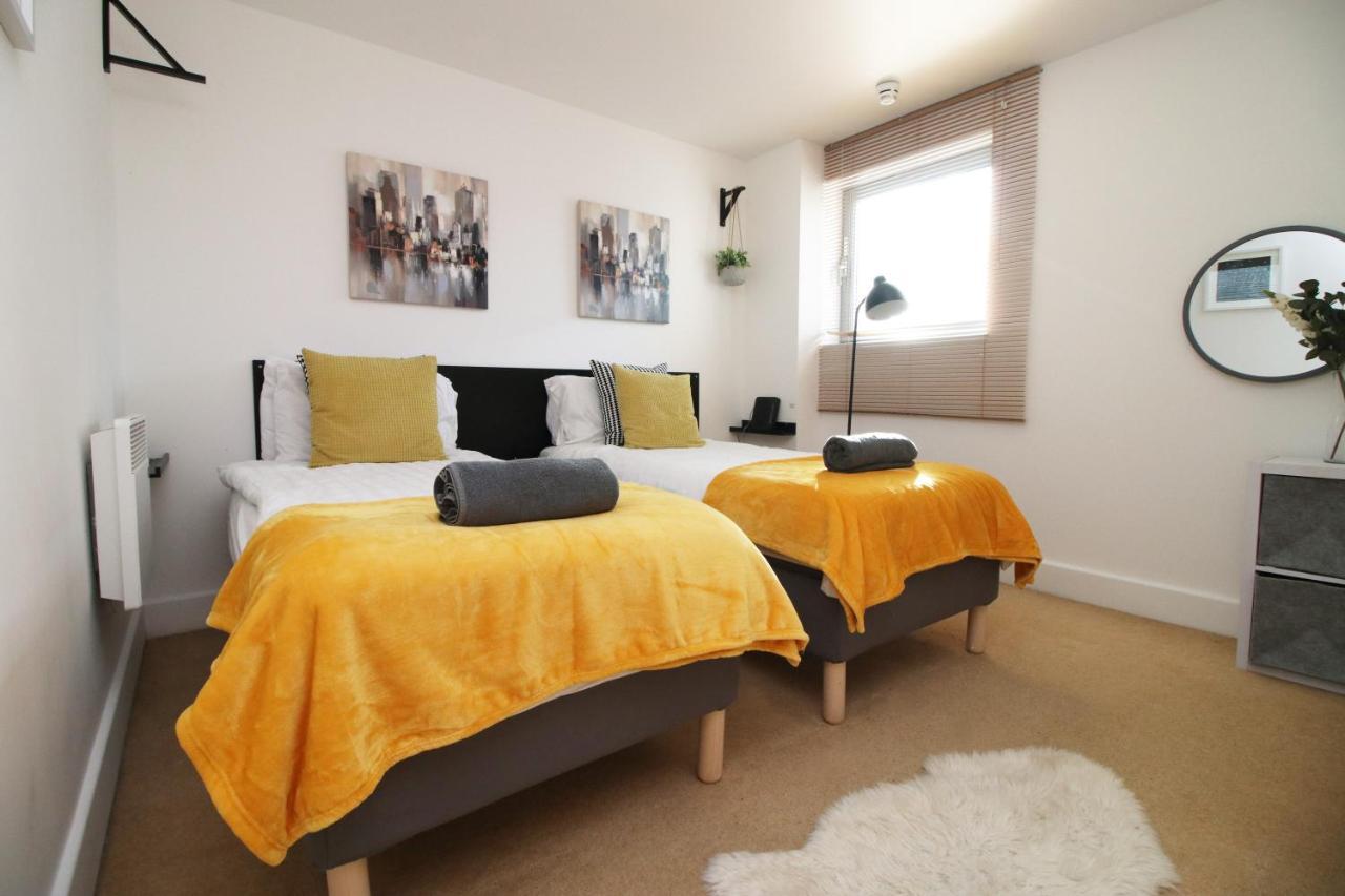 Stylish 2 Bed Flat In Heart Of Centre