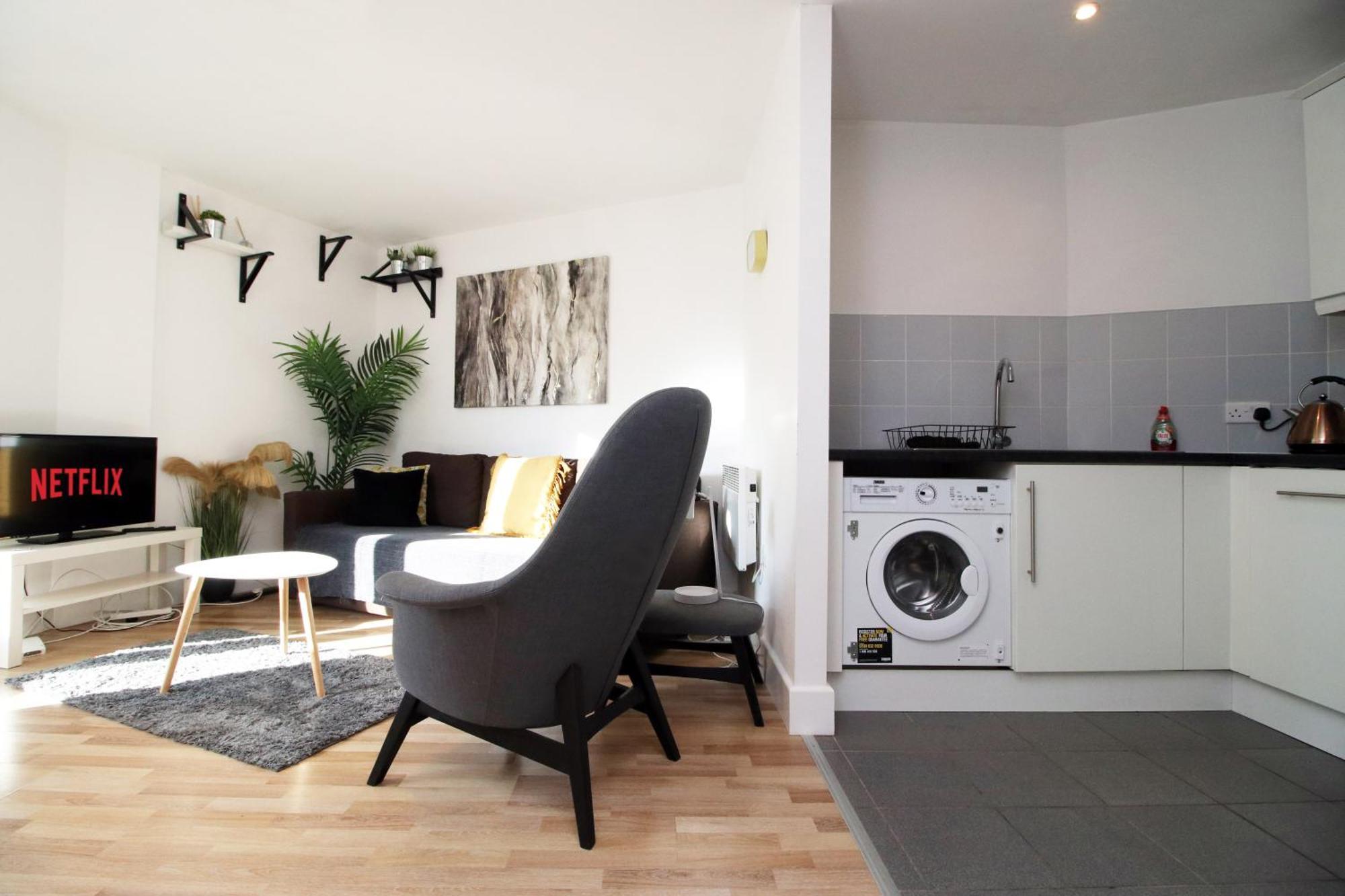 Apartment Stylish 2 Bed Flat In Heart Of Centre *